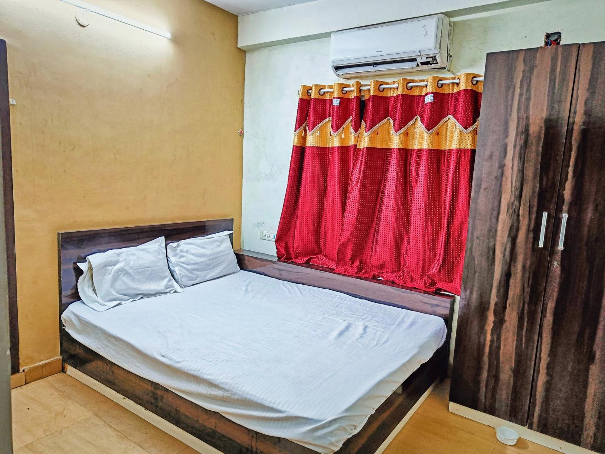 Rest Inn Hotel Newtown Road Near Tata Medical Колката Екстер'єр фото