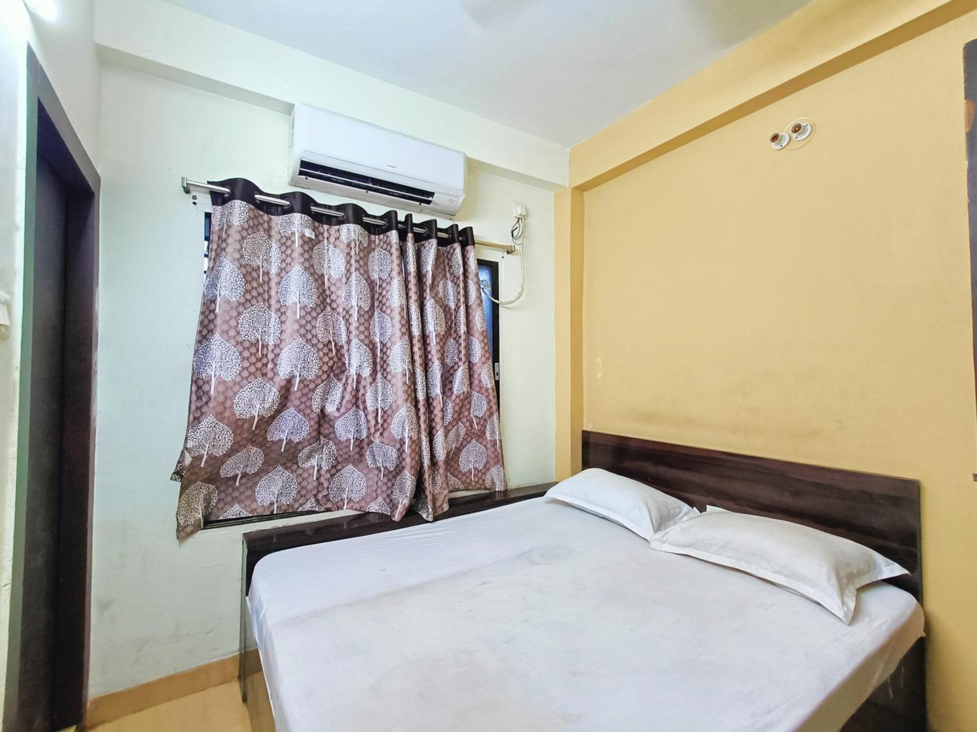 Rest Inn Hotel Newtown Road Near Tata Medical Колката Екстер'єр фото