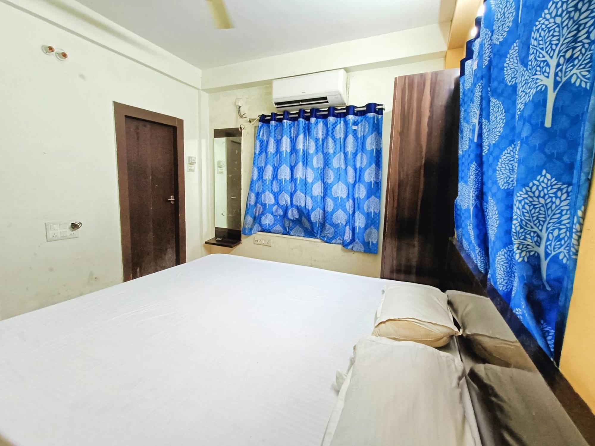 Rest Inn Hotel Newtown Road Near Tata Medical Колката Екстер'єр фото